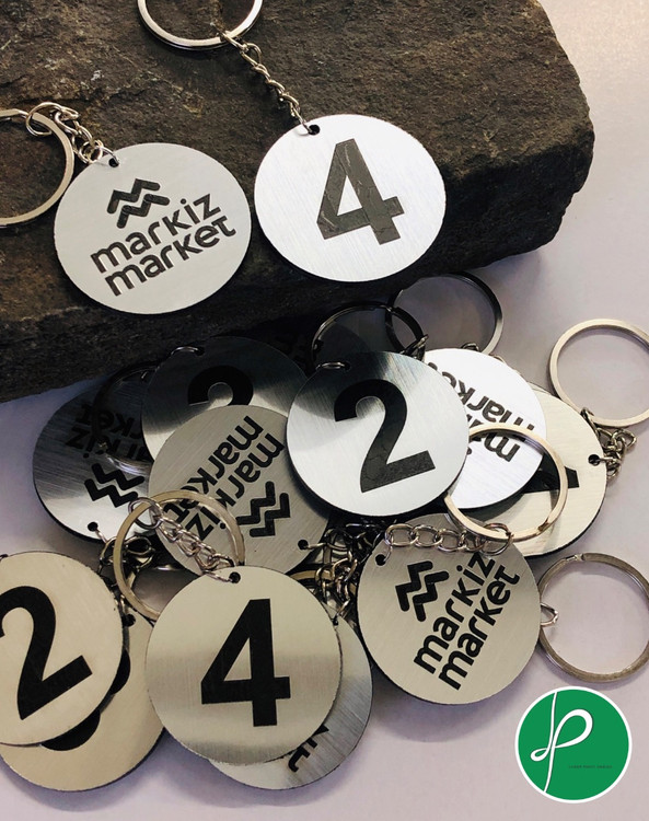 جاسوئیچی تبلیغاتی دو رو حک (اعداد و لوگو) مولتی استایل