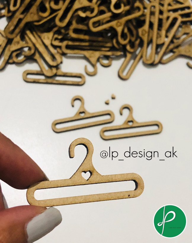 چوب لباسی مینیاتوری مخصوص گیفت لباس عروس